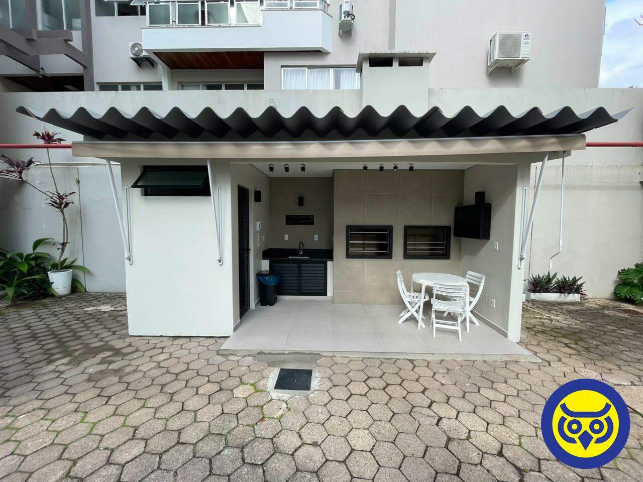 Apartamento para aluguel no Coqueiros: