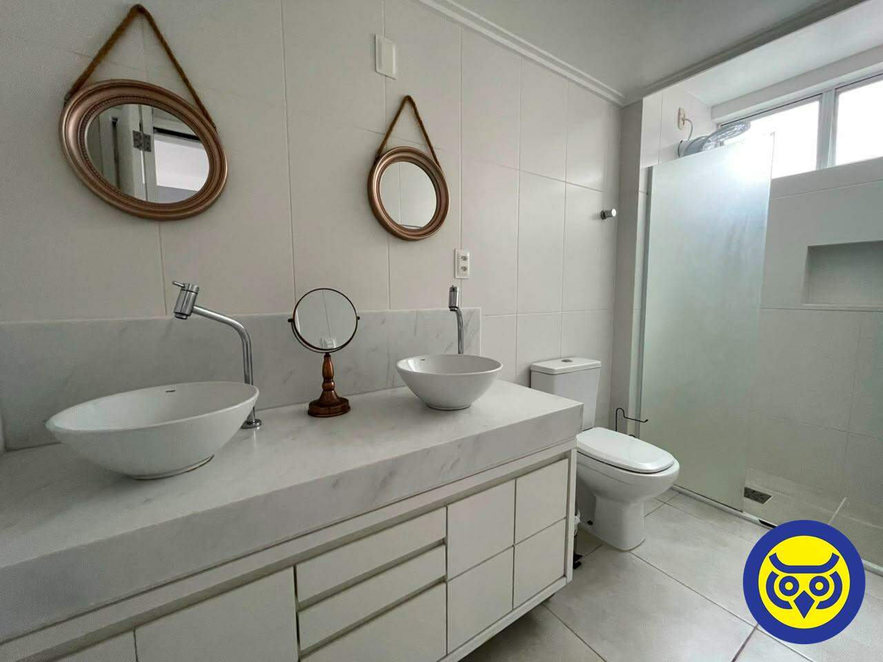 Apartamento para aluguel no Coqueiros: