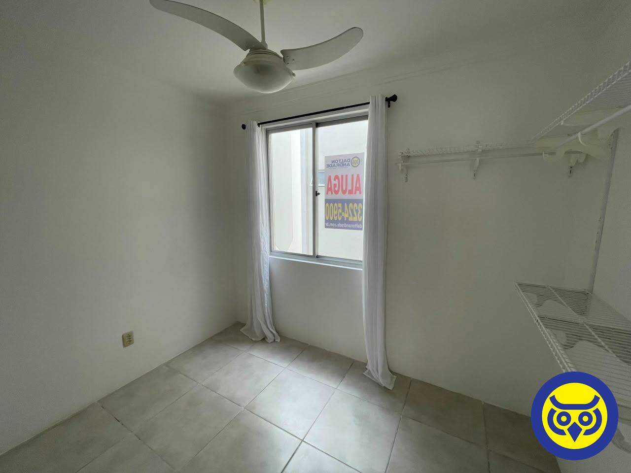 Apartamento para aluguel no Coqueiros:
