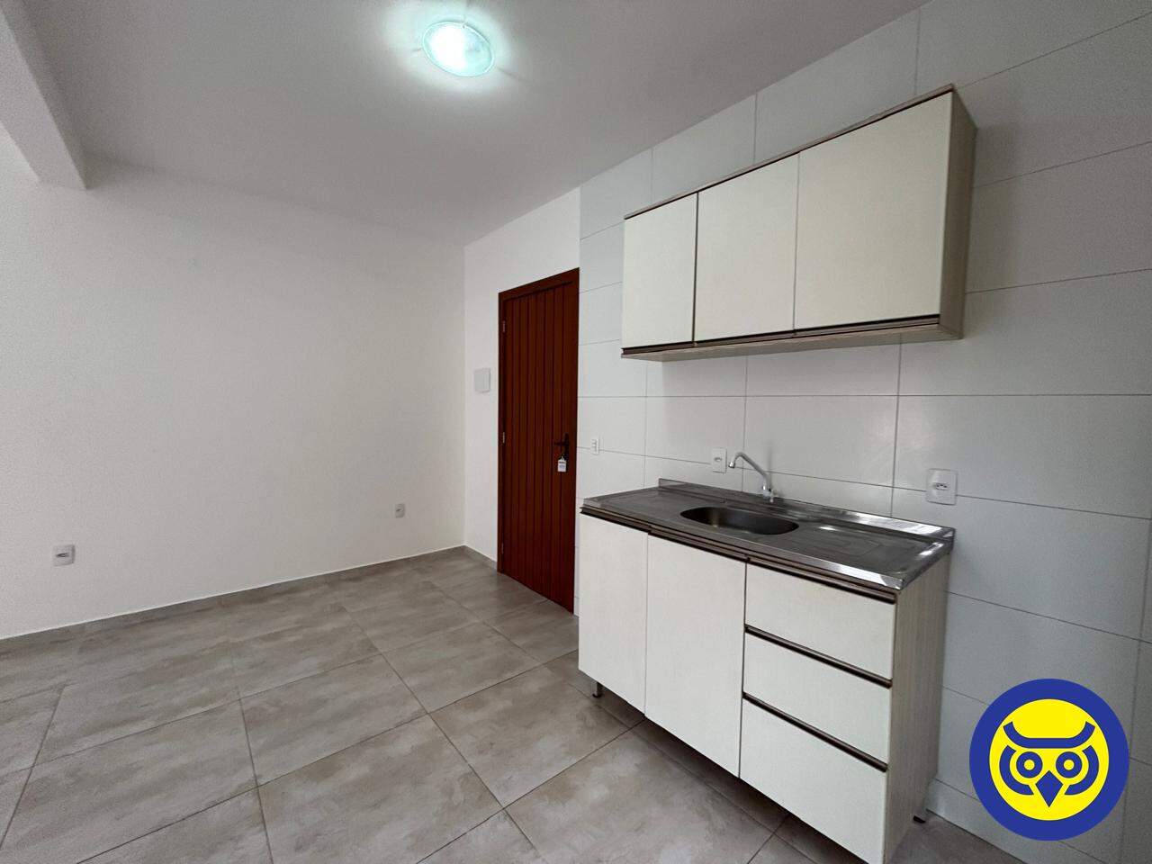 Apartamento para aluguel no Saco Dos Limões: 