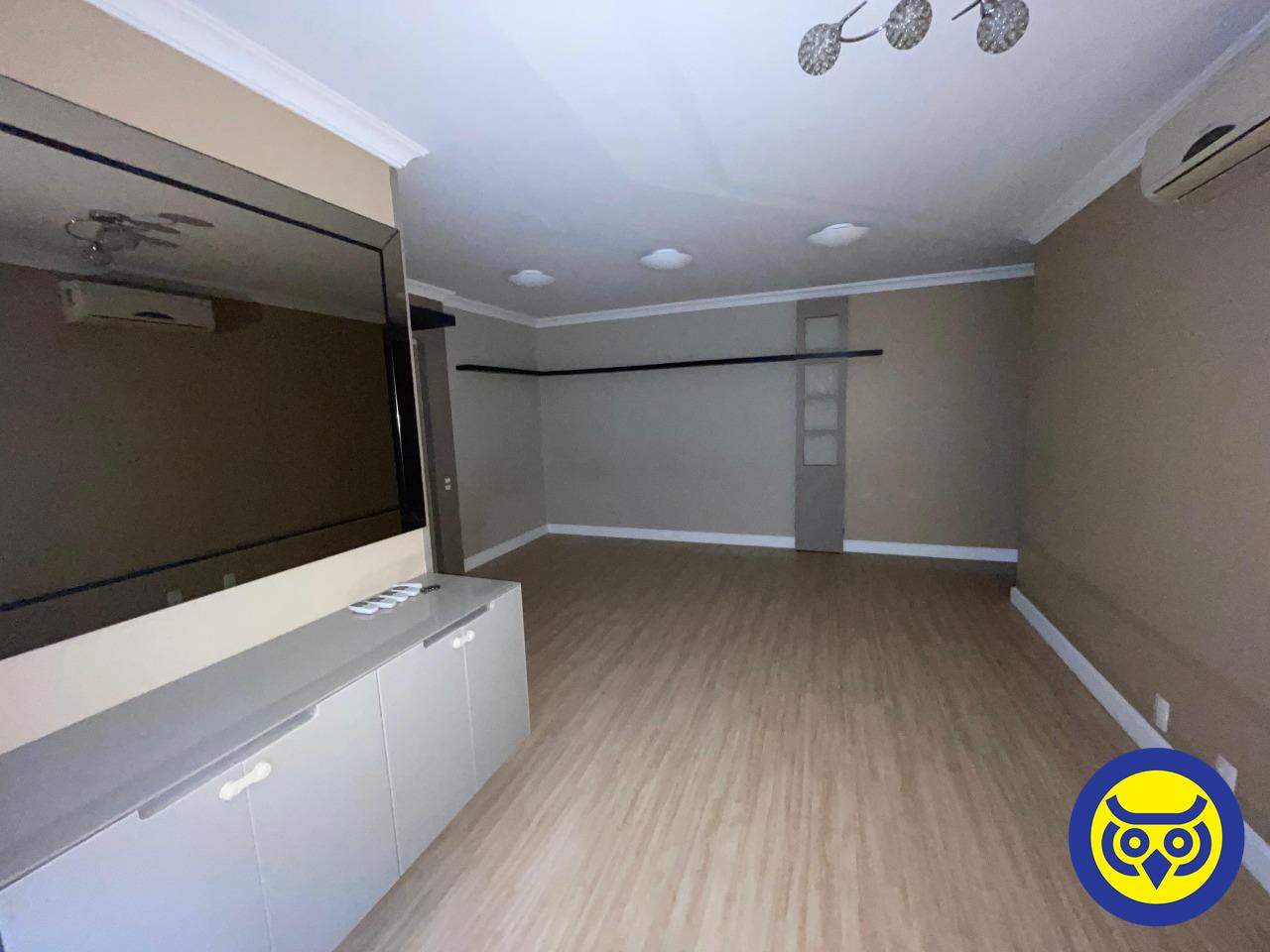 Apartamento para aluguel no Centro: 