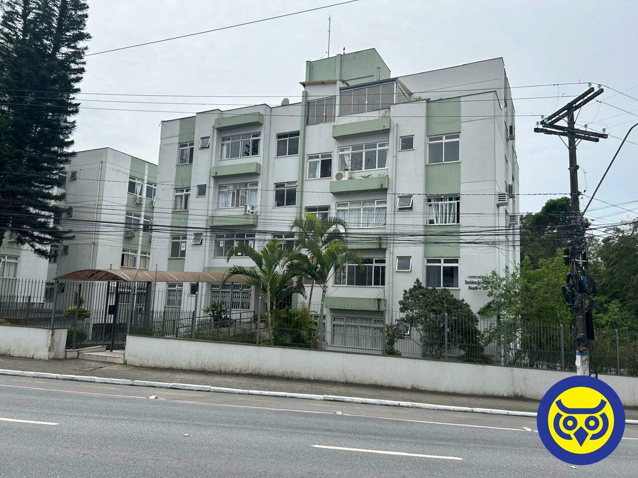 Apartamento para aluguel no Carvoeira: 