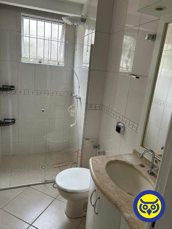 Apartamento para aluguel no Carvoeira: 