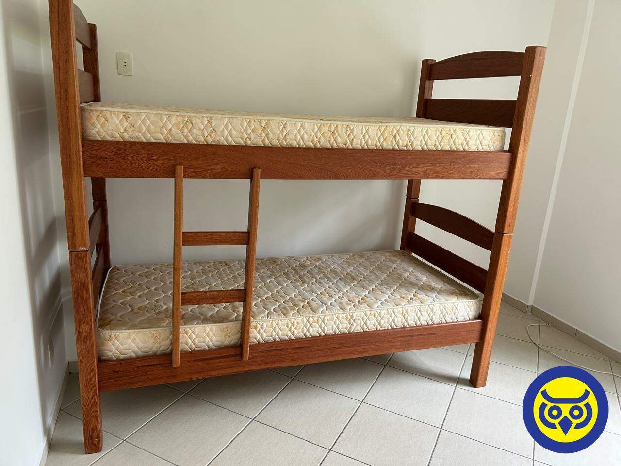 Apartamento para aluguel no Carvoeira: 