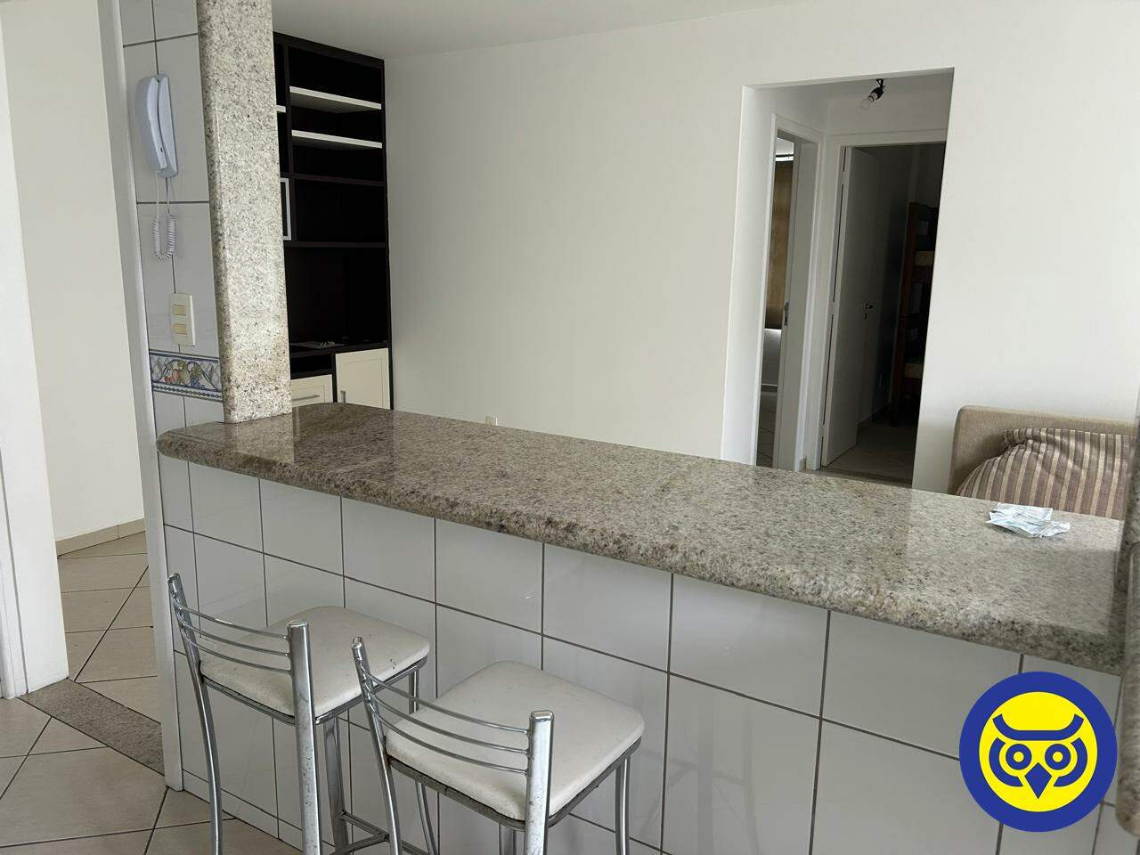 Apartamento para aluguel no Carvoeira: 