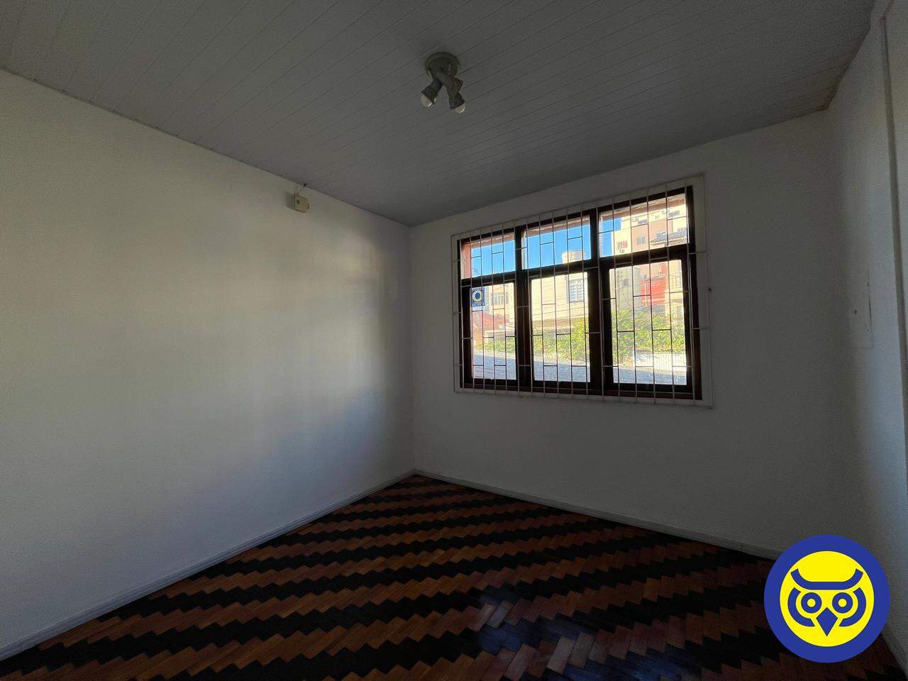 Casa para aluguel no Agronômica: 