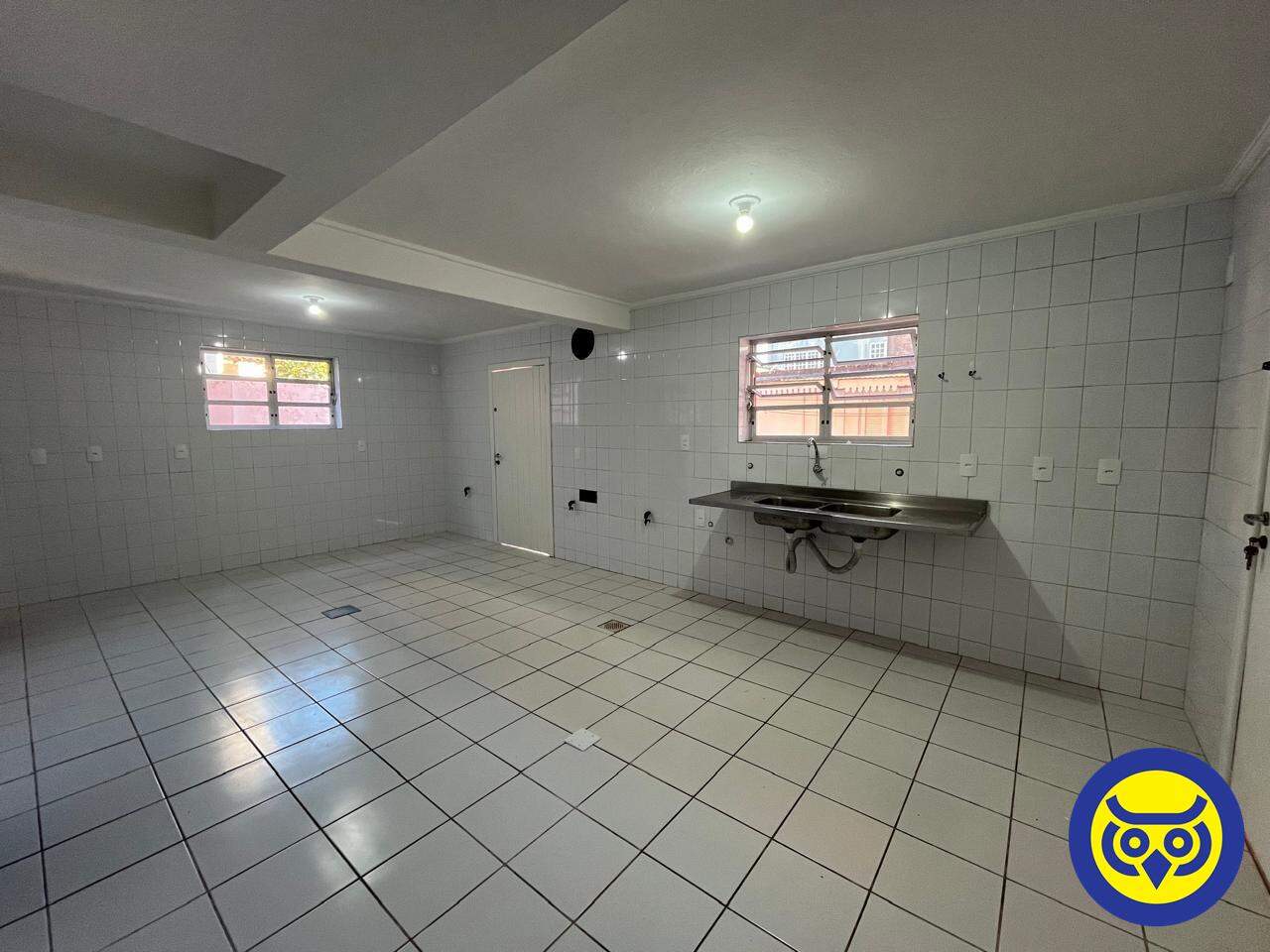 Casa para aluguel no Agronômica: 