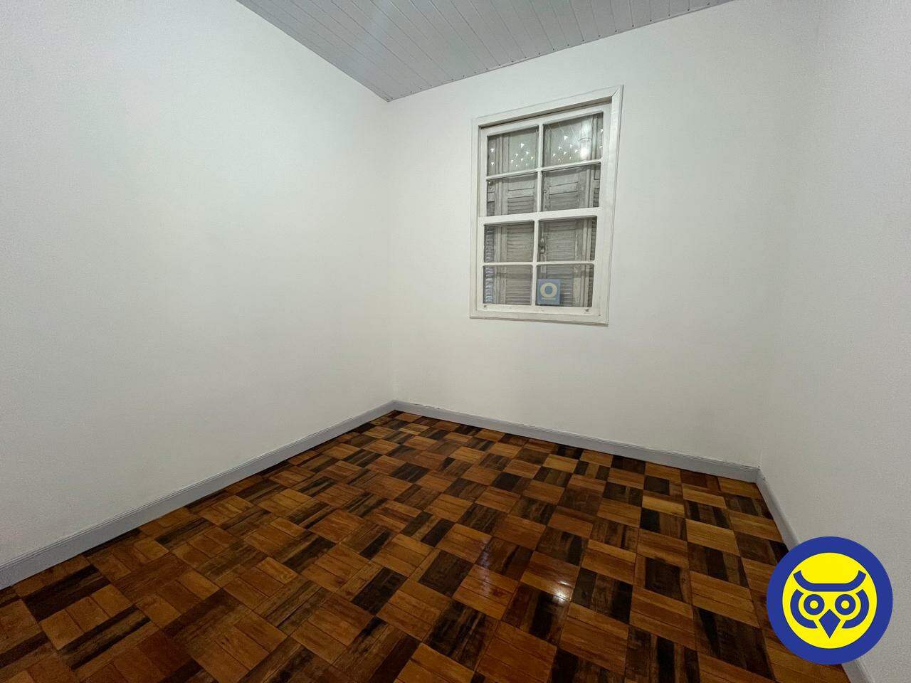 Casa para aluguel no Agronômica: 