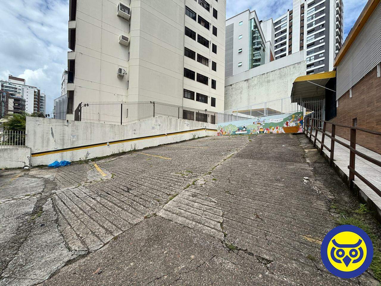 Casa para aluguel no Agronômica: 