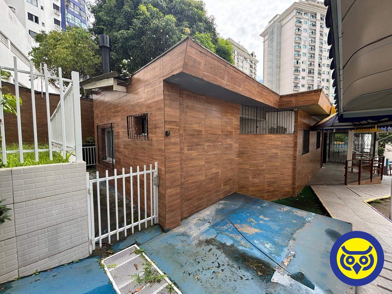 Casa para aluguel no Agronômica: 