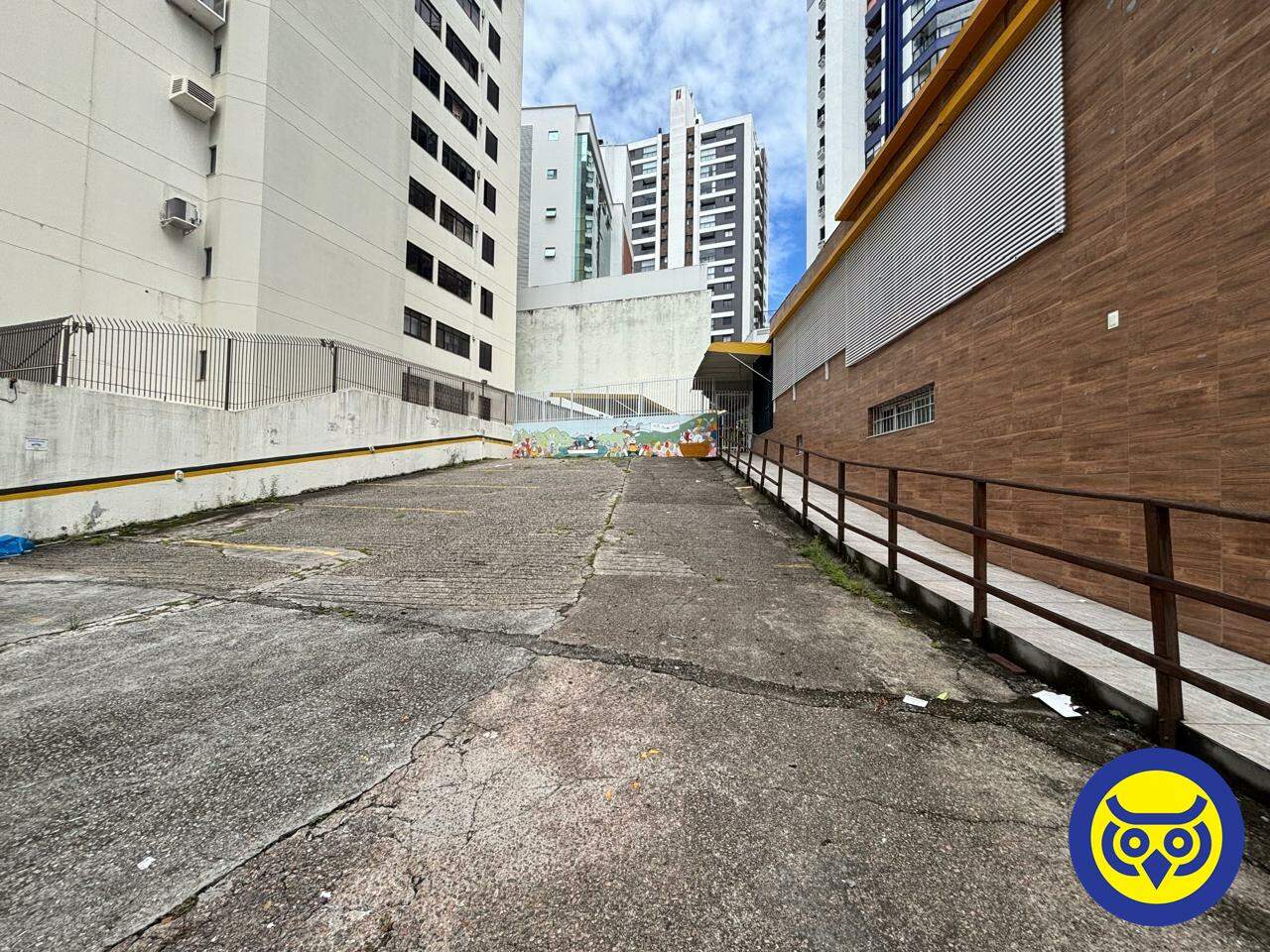 Casa para aluguel no Agronômica: 