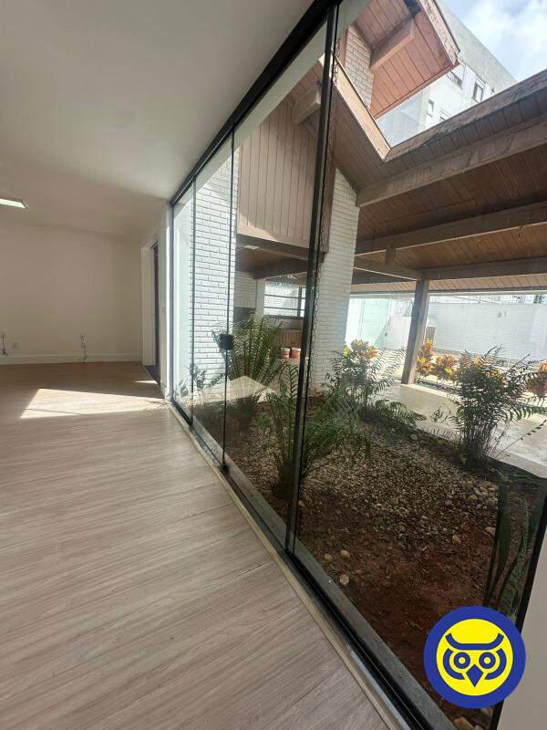 Casa para aluguel no Centro: