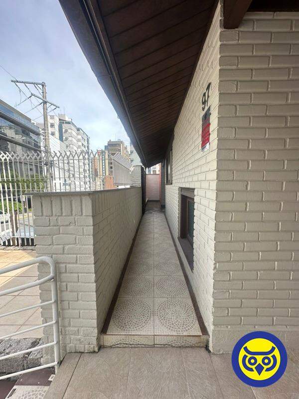 Casa para aluguel no Centro: