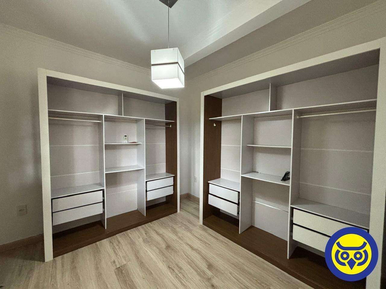 Casa para aluguel no Agronômica: 