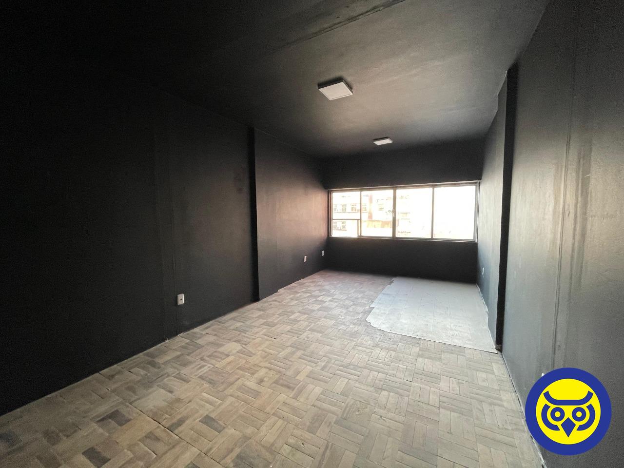 Salas/Conjuntos para aluguel no Centro: 