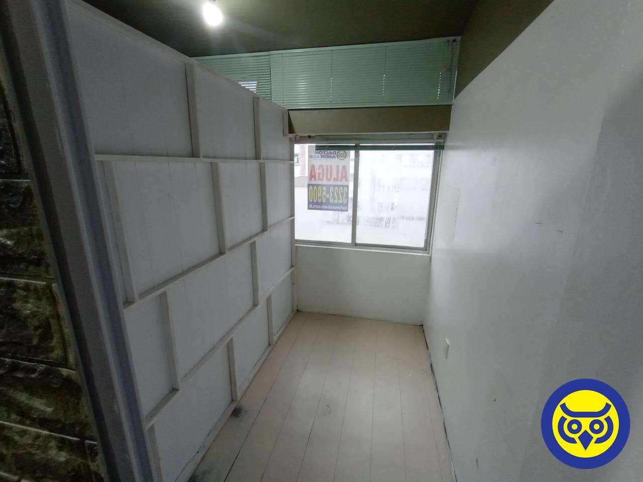 Salas/Conjuntos para aluguel no Centro: 