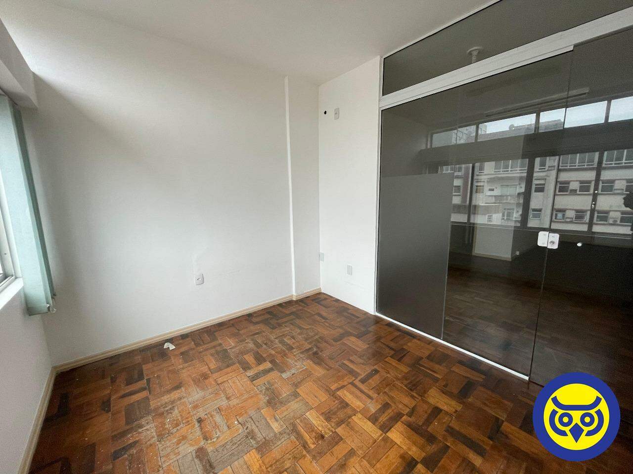 Sala para aluguel no Centro: 