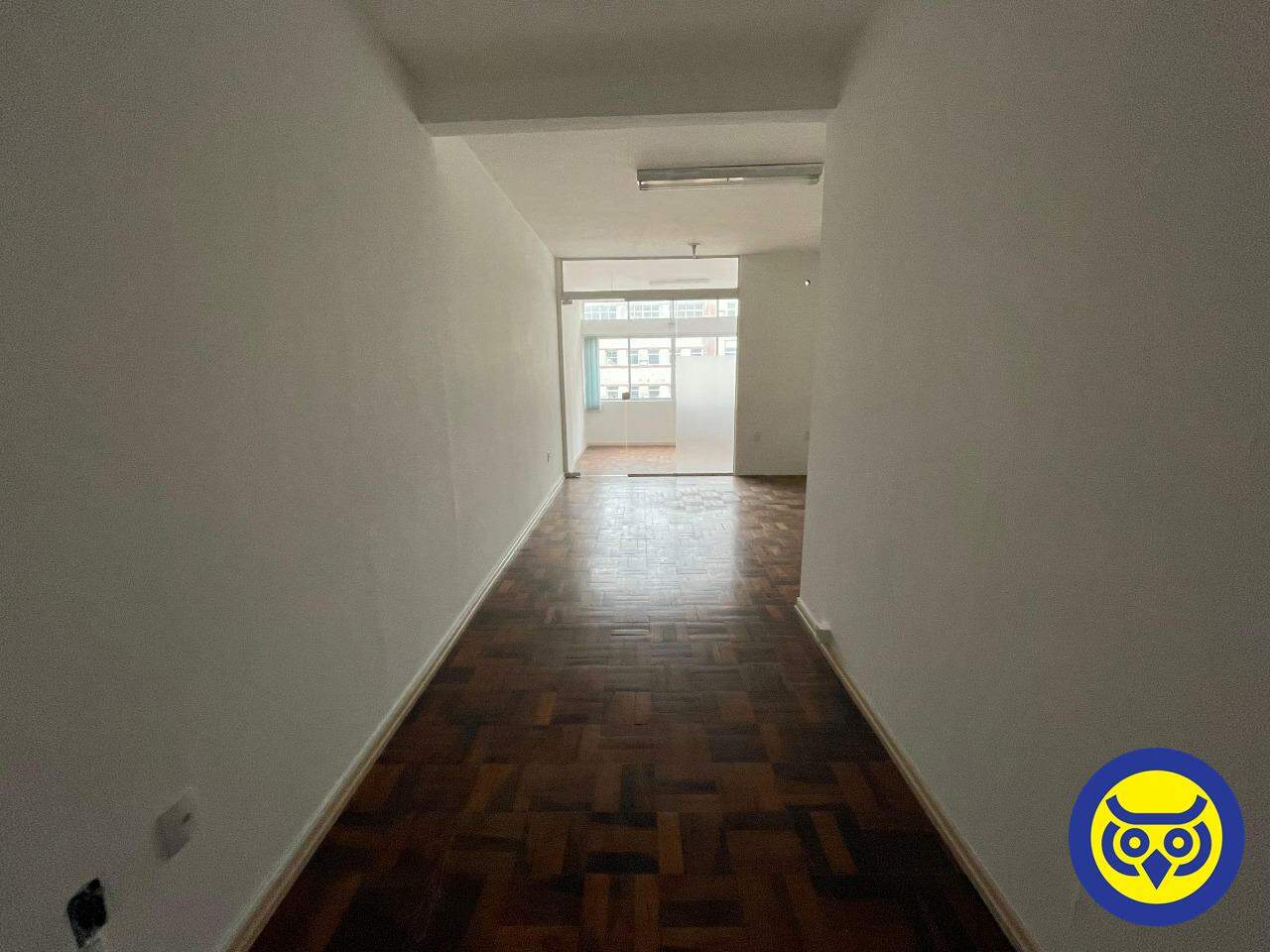 Sala para aluguel no Centro: 