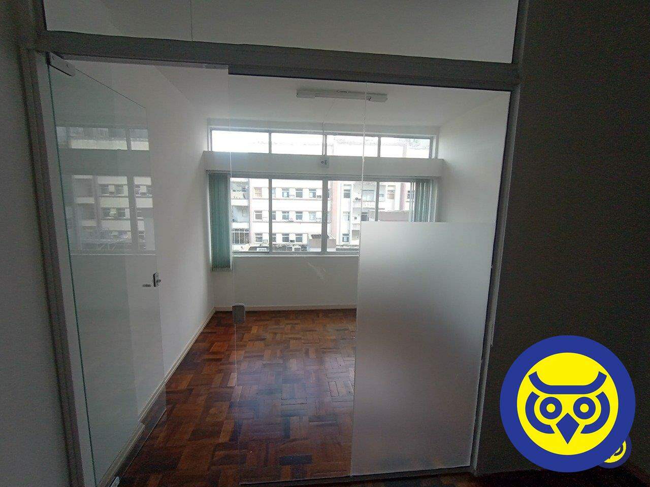 Sala para aluguel no Centro: 