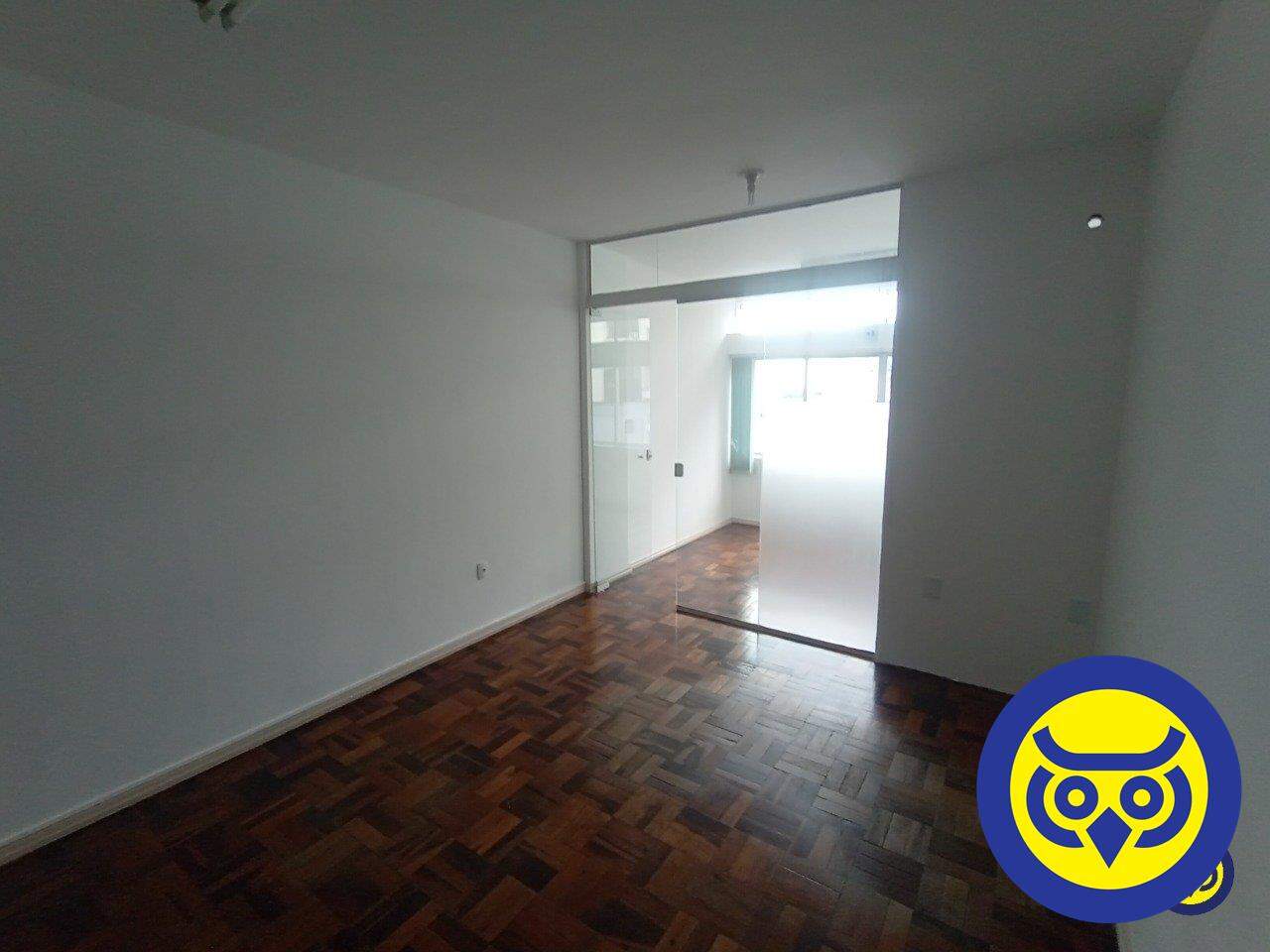 Sala para aluguel no Centro: 