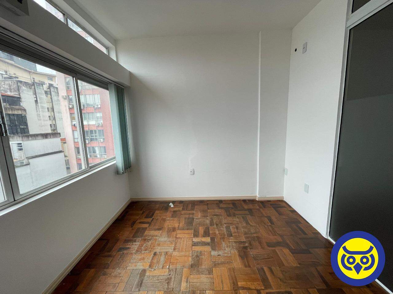 Sala para aluguel no Centro: 