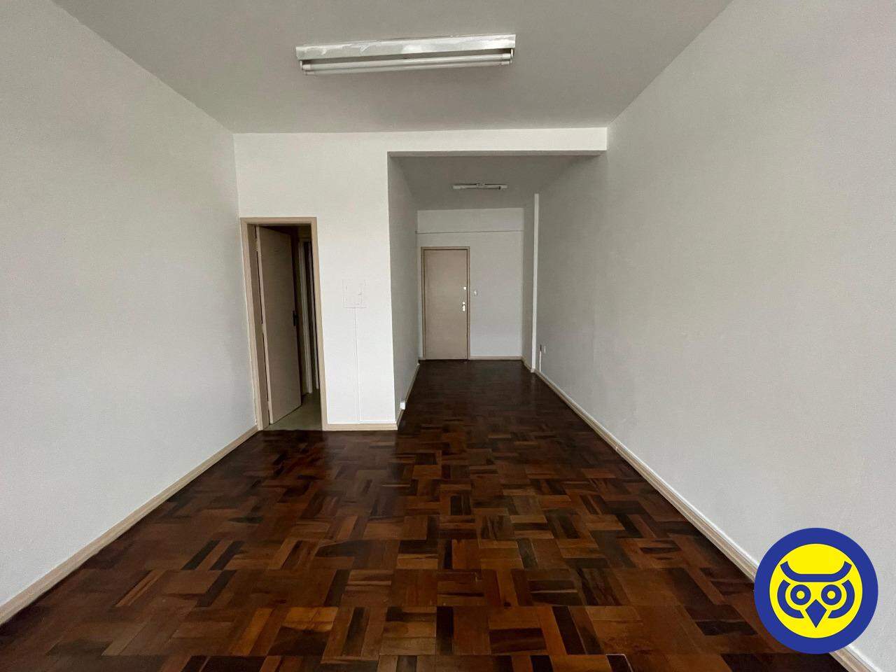 Sala para aluguel no Centro: 