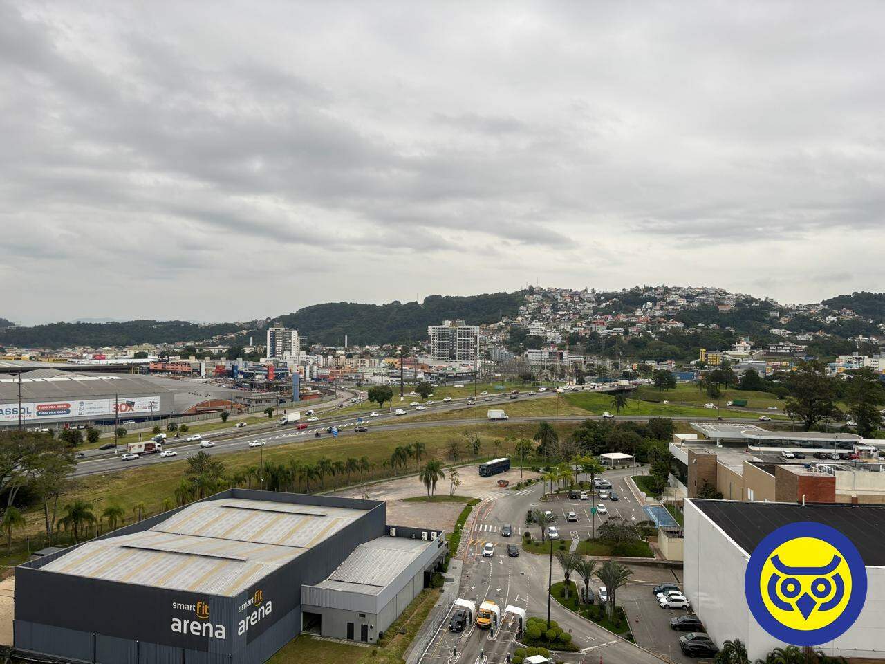 Salas/Conjuntos para aluguel no Santos Dumont: 