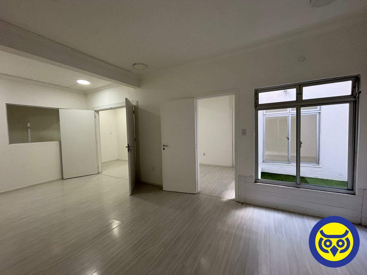 Sala para aluguel no Centro: