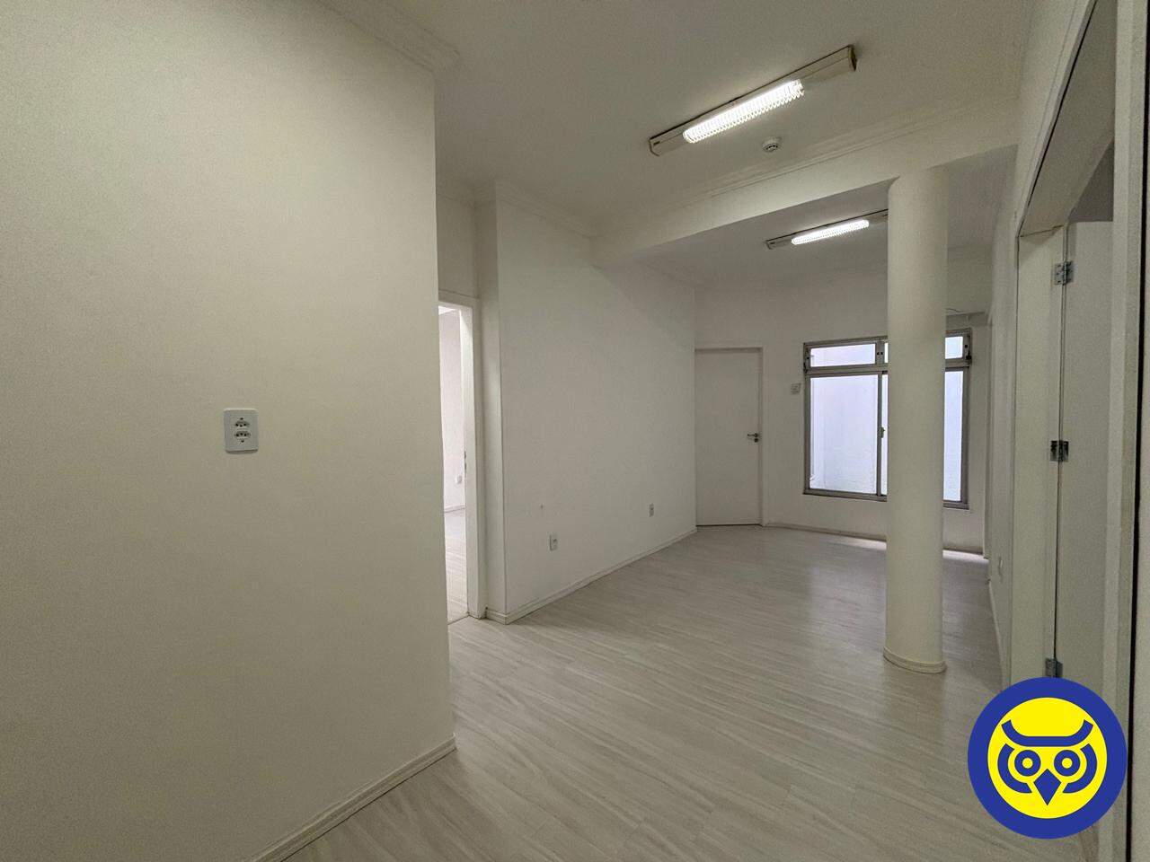 Sala para aluguel no Centro: