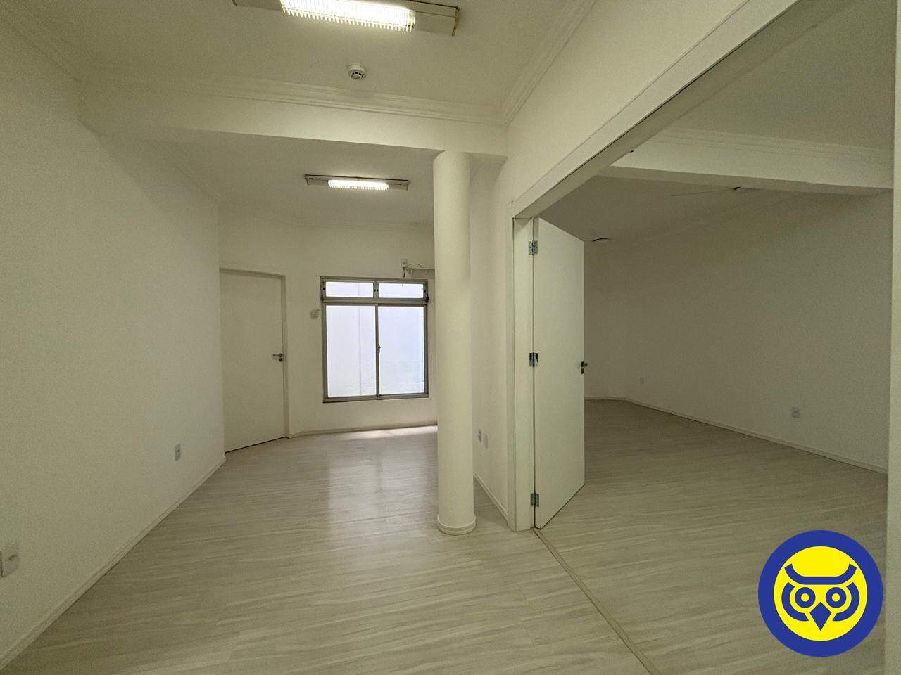 Sala para aluguel no Centro: