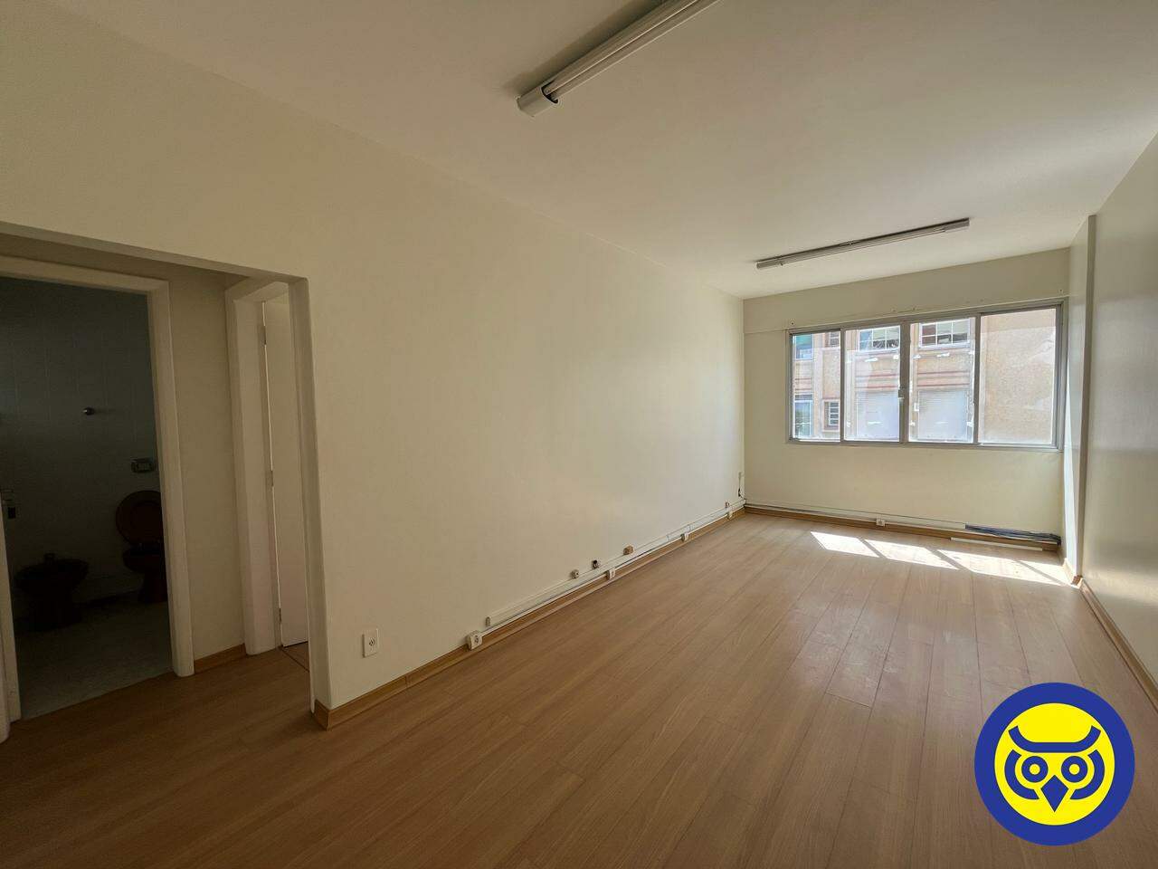 Salas/Conjuntos para aluguel no Centro: 