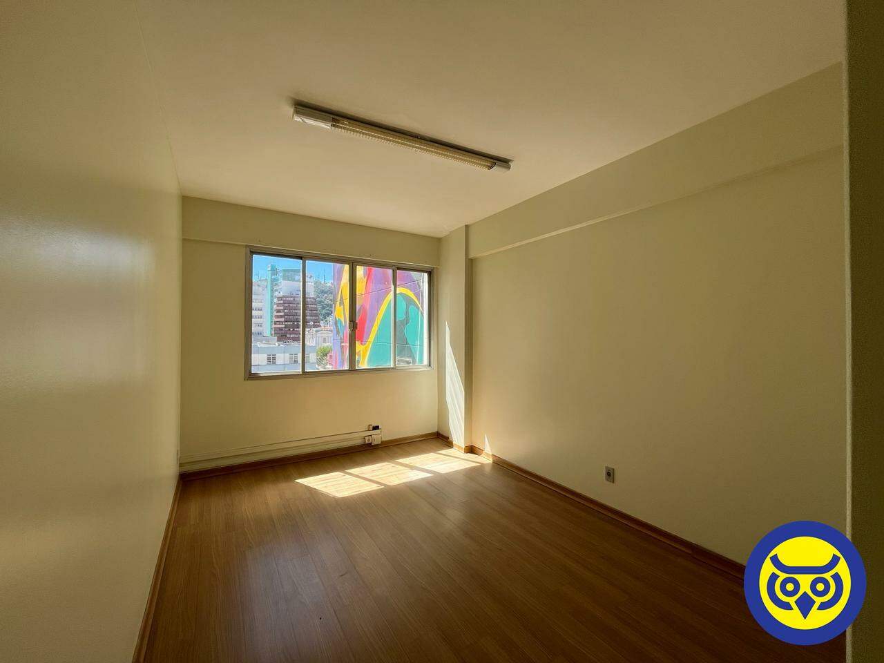 Salas/Conjuntos para aluguel no Centro: 