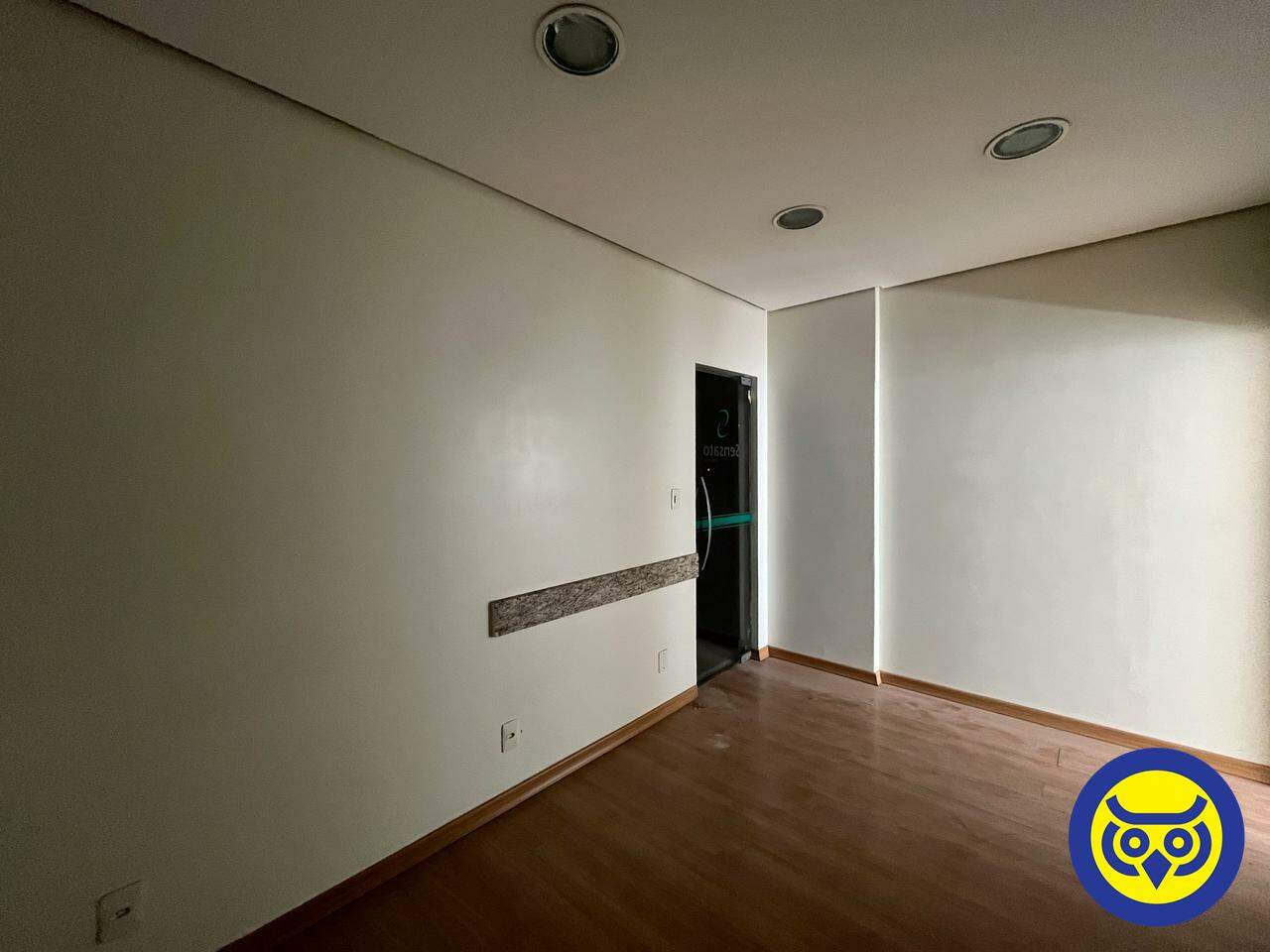 Salas/Conjuntos para aluguel no Centro: 