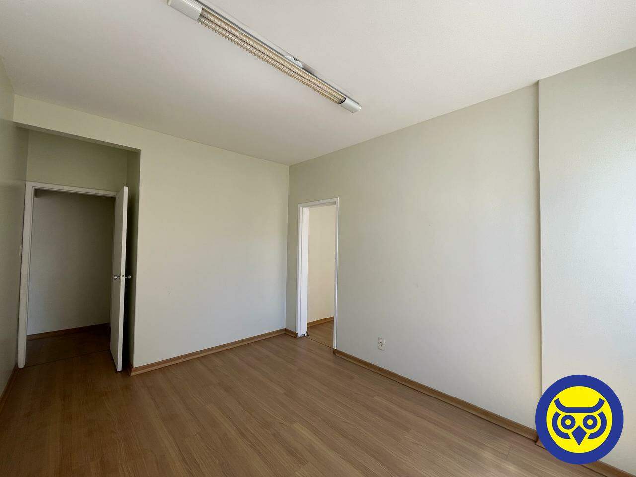 Salas/Conjuntos para aluguel no Centro: 