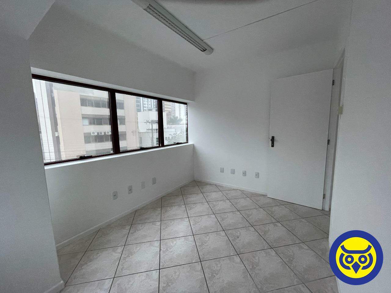 Sala para aluguel no Centro: