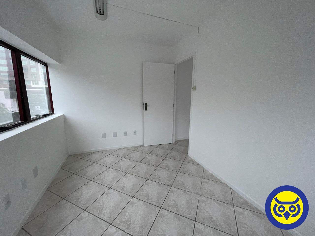 Sala para aluguel no Centro: