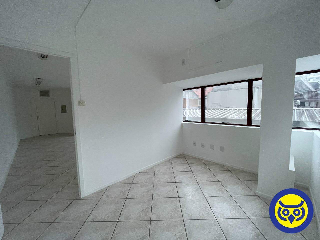 Sala para aluguel no Centro: