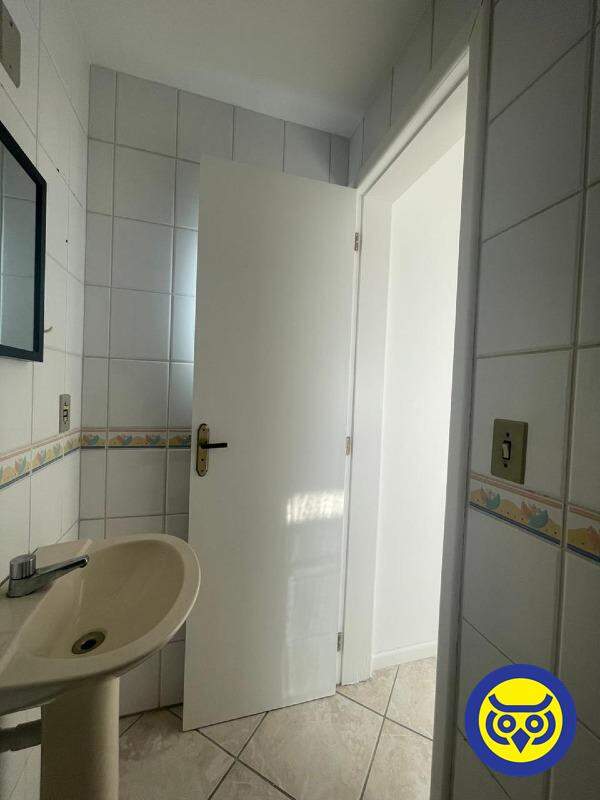 Sala para aluguel no Centro: