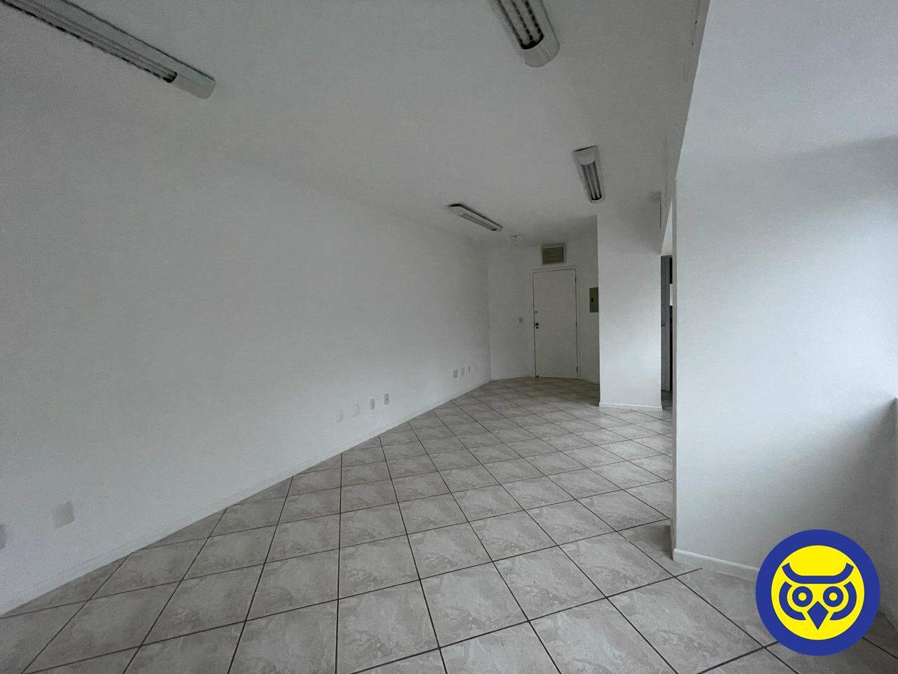 Sala para aluguel no Centro: