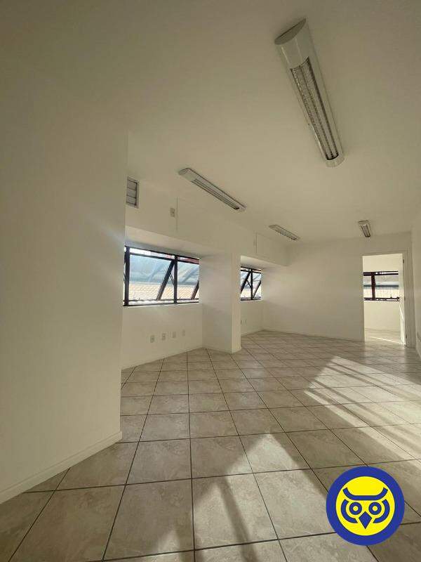 Sala para aluguel no Centro: