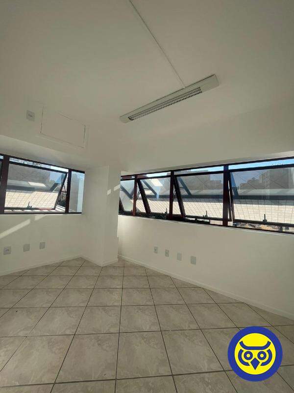 Sala para aluguel no Centro:
