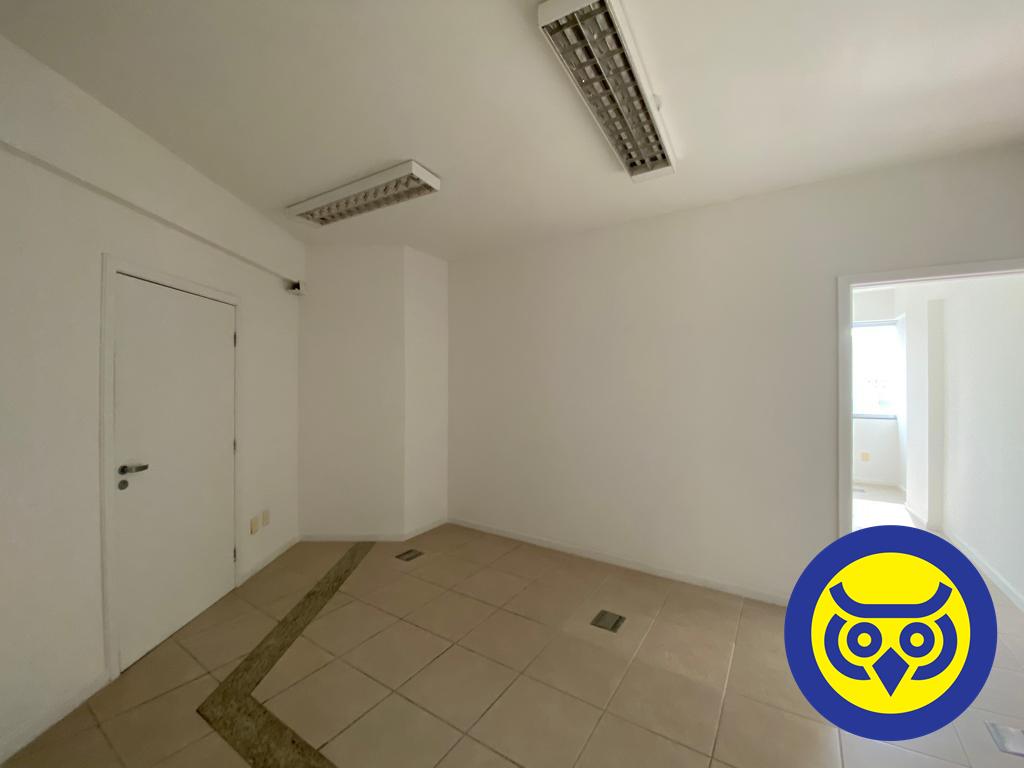 Salas/Conjuntos para aluguel no Centro: 