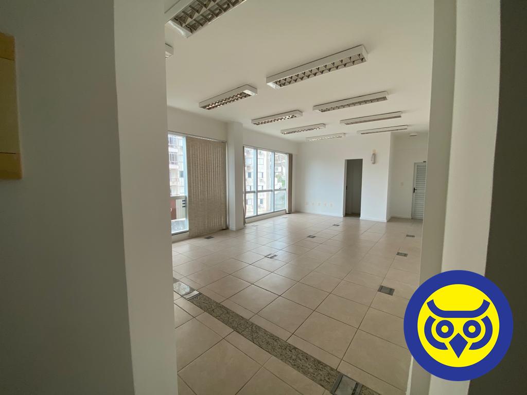 Salas/Conjuntos para aluguel no Centro: 