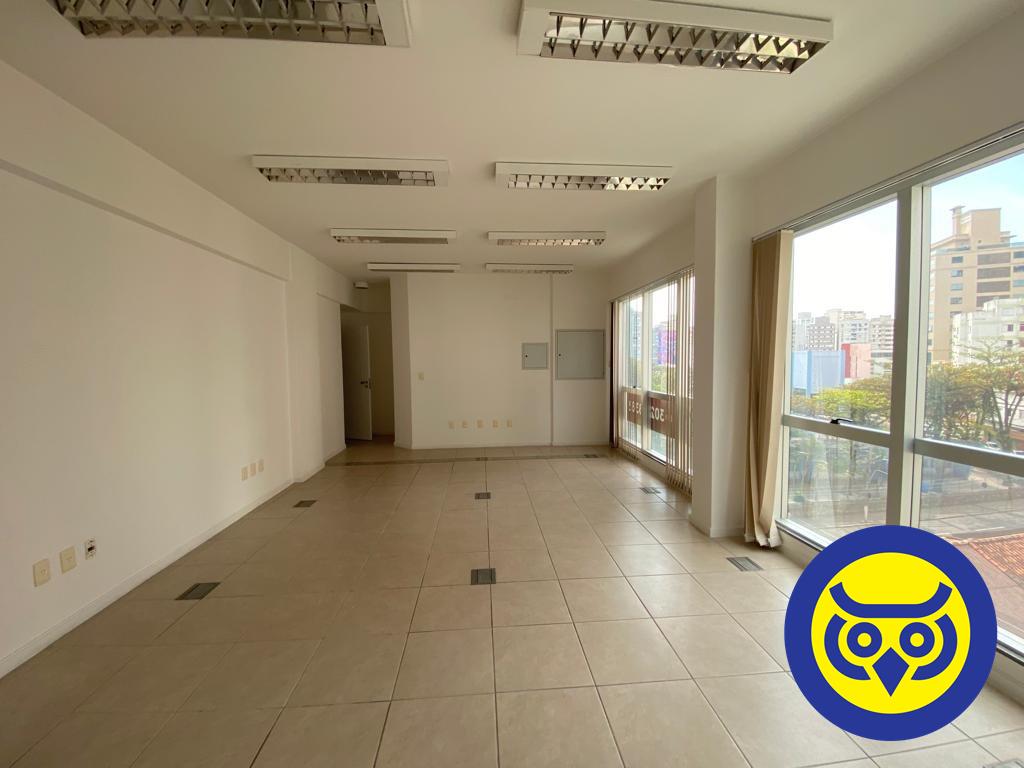 Salas/Conjuntos para aluguel no Centro: 