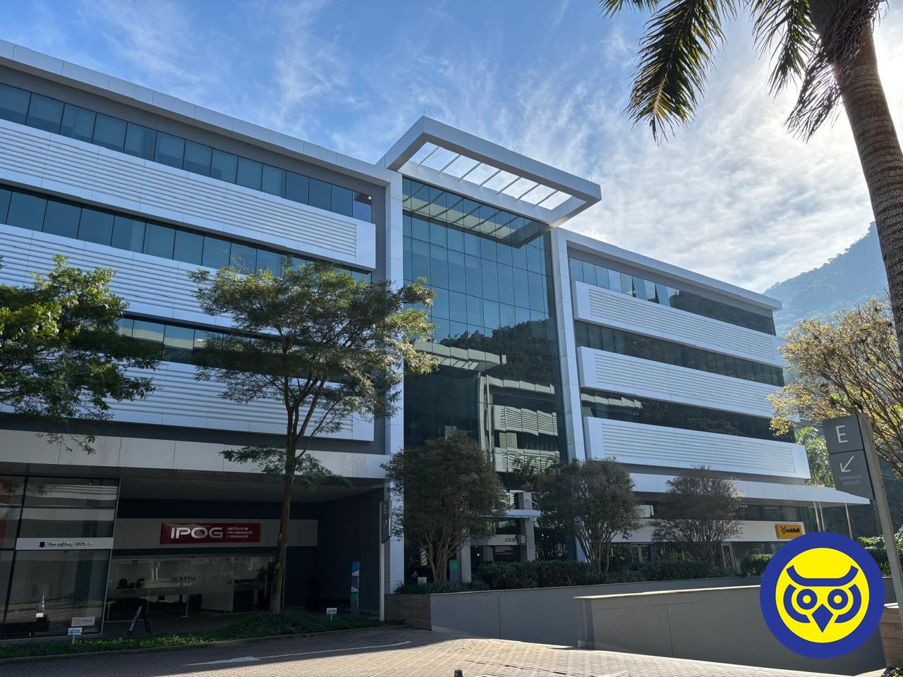 Salas/Conjuntos para aluguel no Saco Grande: