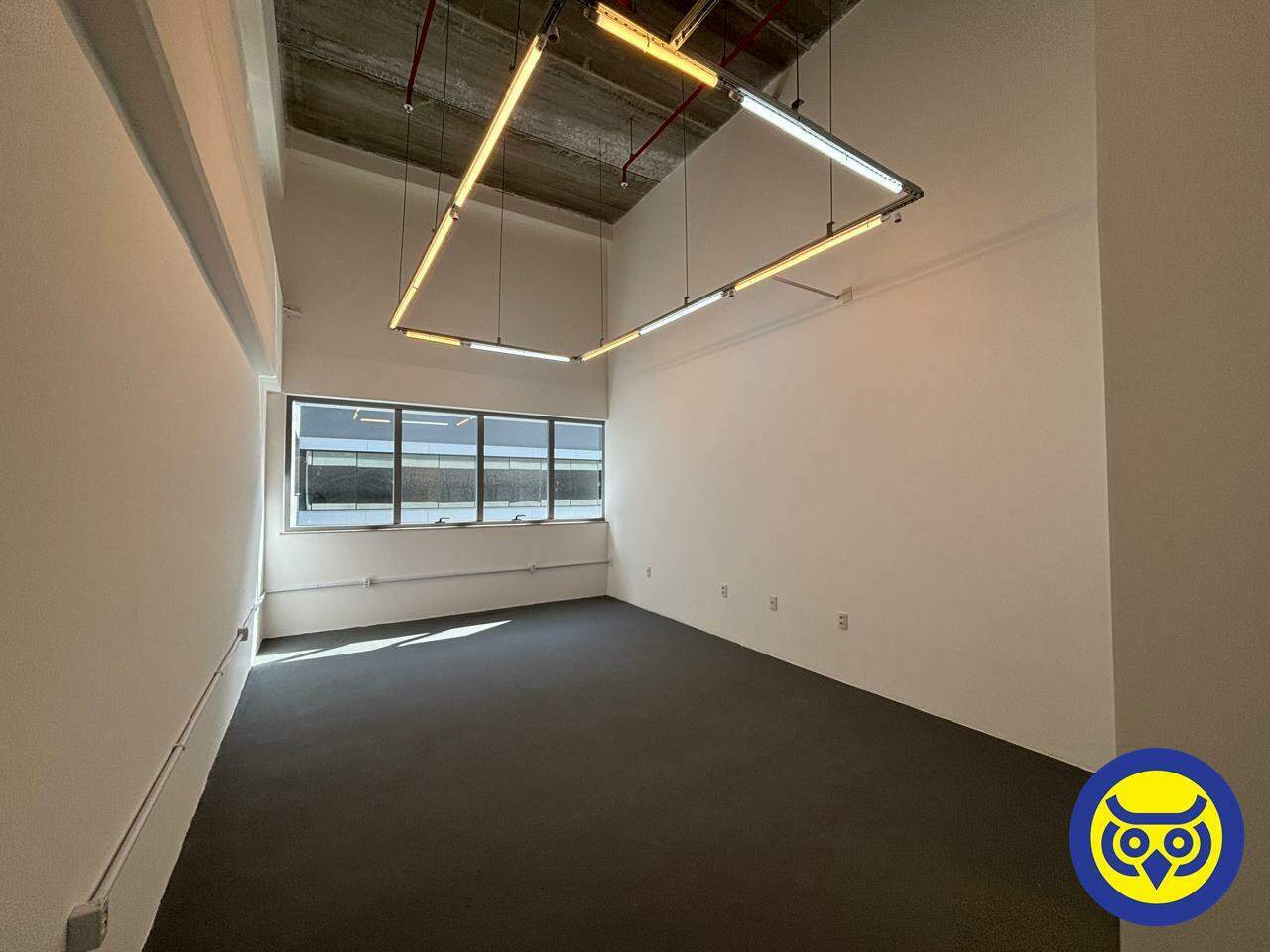 Salas/Conjuntos para aluguel no Saco Grande: 