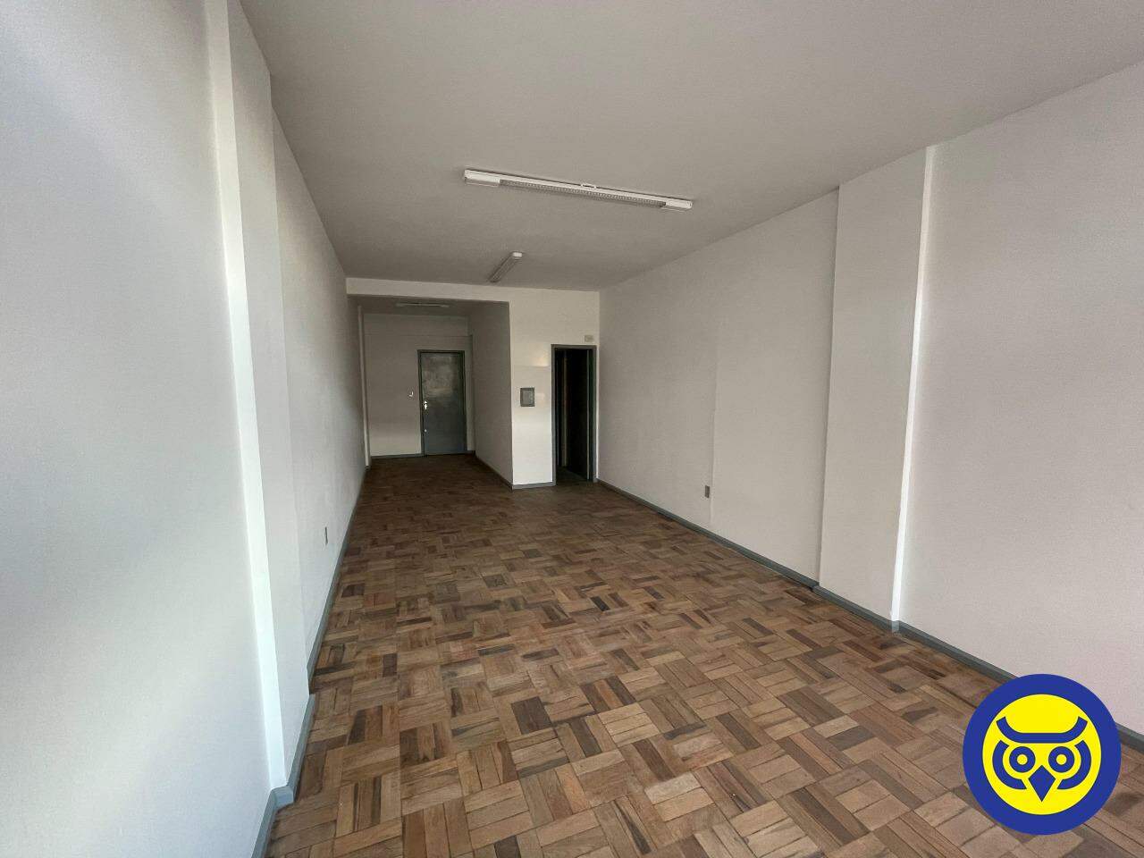 Salas/Conjuntos para aluguel no Centro: 