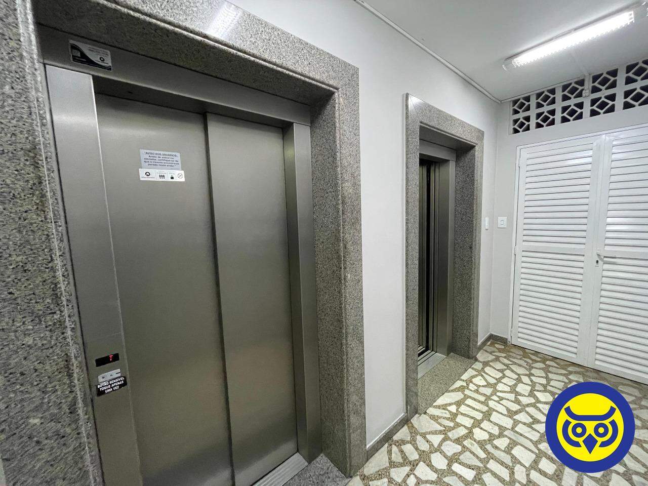 Salas/Conjuntos para aluguel no Centro: 