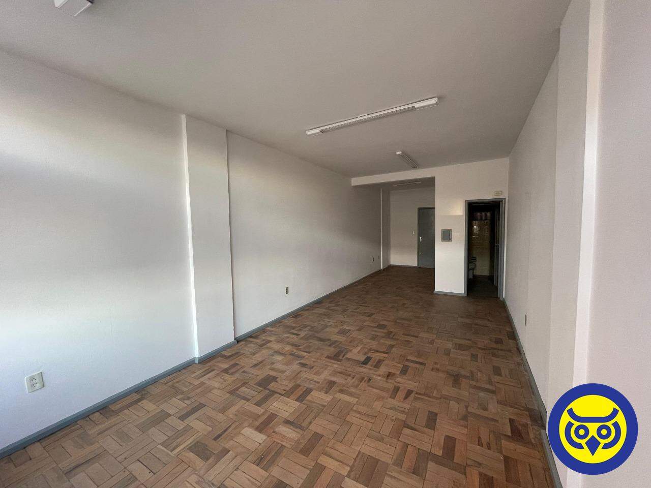 Salas/Conjuntos para aluguel no Centro: 