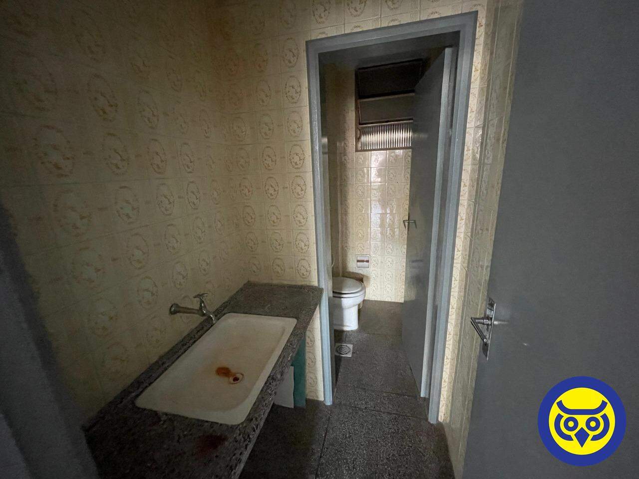 Salas/Conjuntos para aluguel no Centro: 